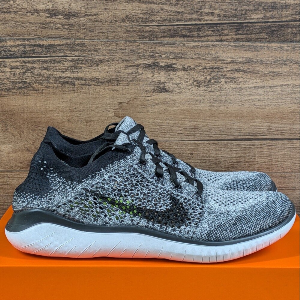 Women's 10 Nike Free RN Flyknit 2018 Oreo White Black Running Shoes 942839-101